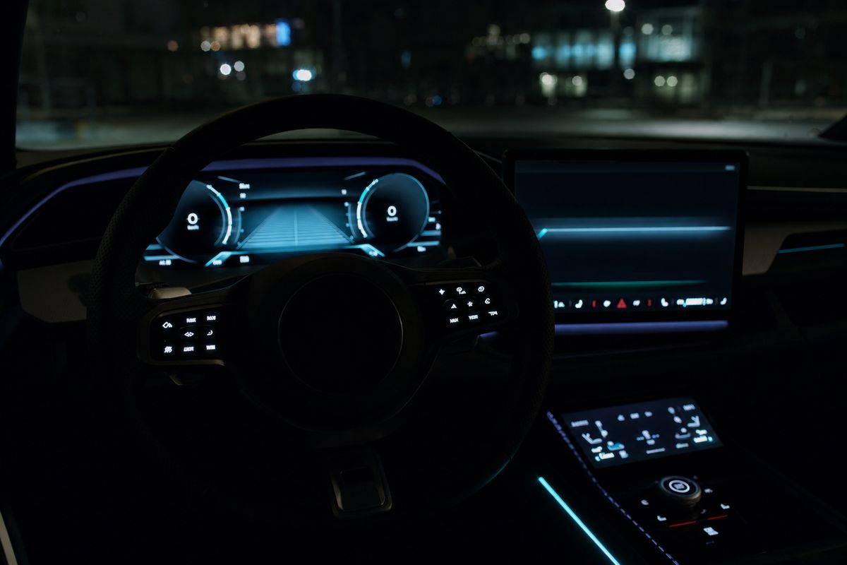Digitale cockpit. BMW verborgen functies en VAG coding vrijschakelen